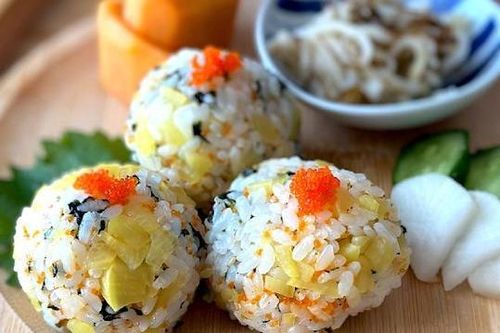 9 món ngon từ cơm nguội bạn nhất định nên thử tại nhà