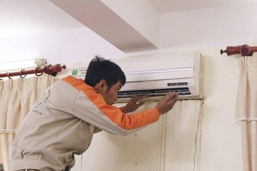 Mất tiền triệu trước loạt chiêu trò của thợ sửa điều hòa 'bịp'