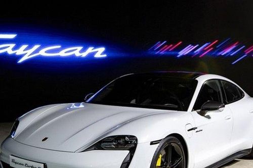 Xe điện Porsche Taycan bị triệu hồi vì lỗi hệ thống phanh
