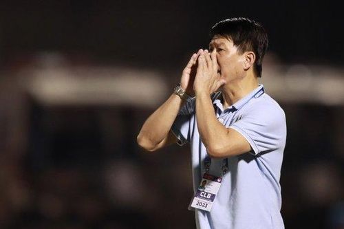 HLV Vũ Tiến Thành: 'Tôi đã đập bàn, đập ghế khi TP.HCM thua trận'