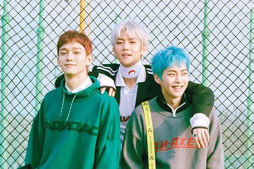 Baekhyun, Xiumin và Chen (EXO) khởi kiện yêu cầu SM Entertainment chấm dứt 'hợp đồng nô lệ'