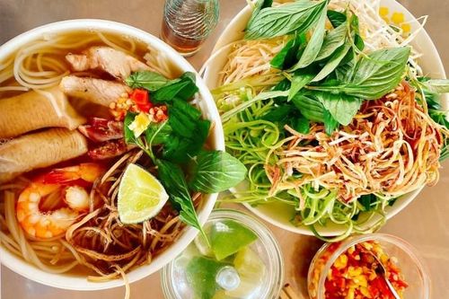 Bún nước lèo cùng loạt đặc sản Sóc Trăng thơm ngon, hấp dẫn