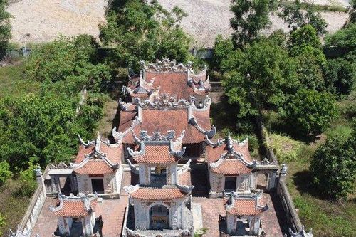 Độc đáo kiến trúc cổ tại Đền Nen