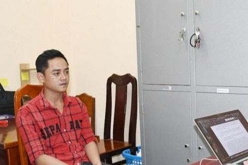 Triệu tập 3 người vụ chặn đường ném vỡ kính xe cấp cứu