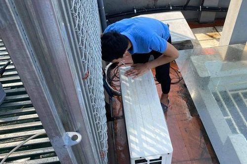 Cảnh giác trước những chiêu trò 'vẽ bệnh' của thợ sửa điều hòa trong mùa nắng nóng