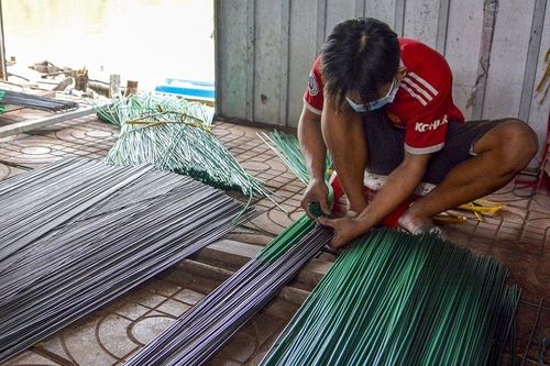 Nghề ráp lú ở xã Phú Hưng