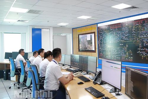 Công ty Điện lực Ninh Bình thực hiện hiệu quả số hóa công tác quản lý vận hành TBA 110 kV và lưới điện phân phối