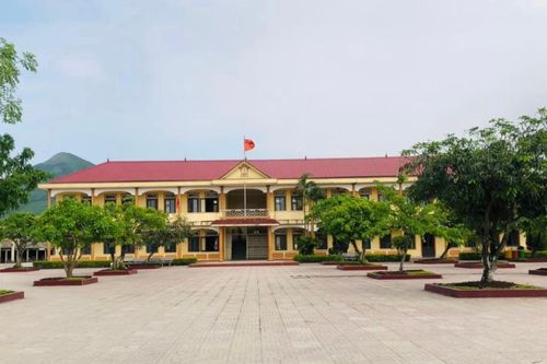 2 thầy giáo biện lý do đi khám bệnh để sang Hàn Quốc tìm việc làm