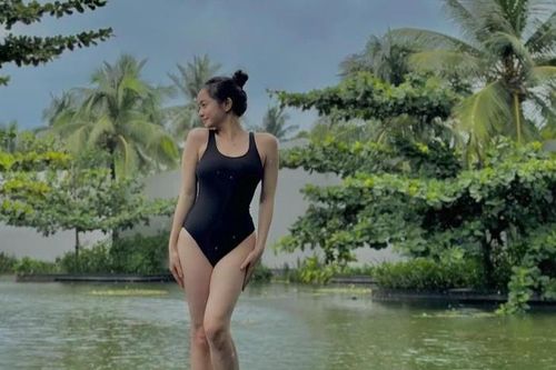 Từ bị body shaming, hot girl 'Em chưa 18' khoe sắc vóc điểm 10