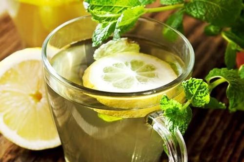 5 không khi bạn uống nước chanh ấm buổi sáng
