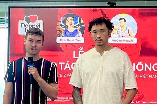 Doppelherz ký hợp tác truyền thông với hai vận động viên bóng rổ Tâm Đinh và VinCent Nguyễn