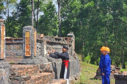 Thừa Thiên Huế triển khai dự án bảo tồn, tôn tạo di tích lăng mộ Hoàng hậu Từ Dụ