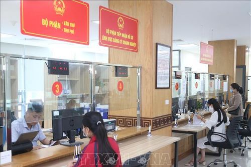 Cải cách thủ tục hành chính chưa 'chạm' vào khó khăn cốt lõi của người dân, doanh nghiệp