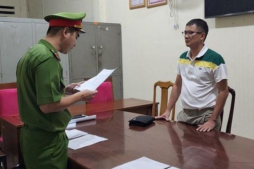 Khởi tố, bắt tạm giam đối tượng lập công ty 'ma' để buôn lậu dược liệu