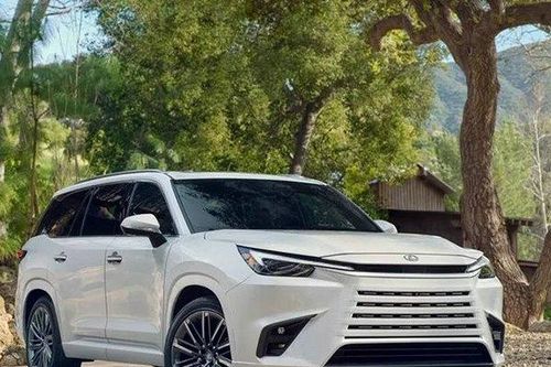 Lexus TX hoàn toàn mới ra mắt toàn cầu