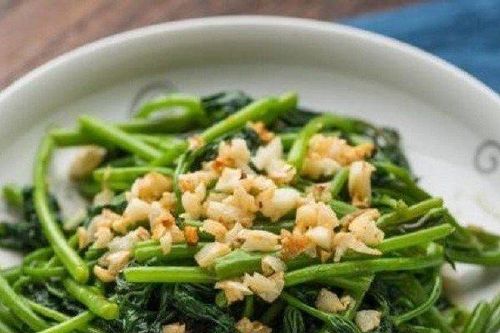Lại rau mọc hoang đầy ở nước ta nhưng được người nước ngoài ca ngợi 'trường thọ'