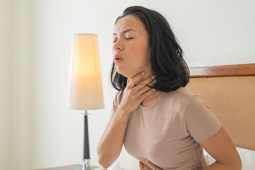 Đốm trắng trên amidan cảnh báo bệnh gì?