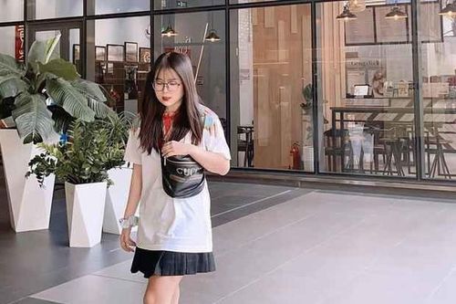 Nữ rich kid Chao lộ hình ảnh thời còn 'tròn vo'