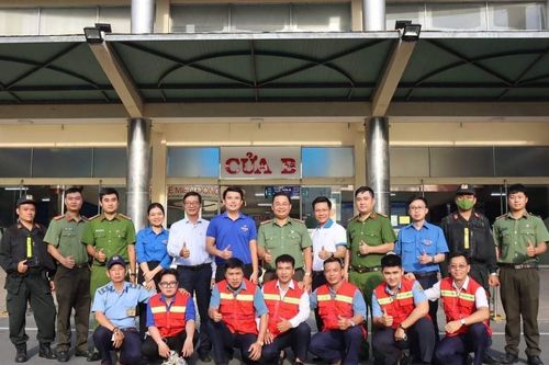 Ra mắt Đội hình xung kích, phản ứng nhanh về ANTT tại bến xe