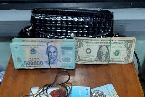 Trả lại hành khách bỏ quên trên tàu hơn 70 triệu đồng