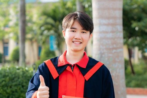 Bí kíp đạt điểm tuyệt đối môn chuyên của thủ khoa lớp 10 Hà Tĩnh