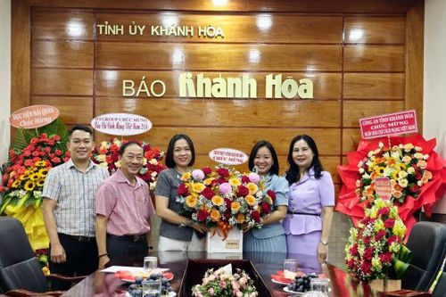 Các cơ quan, đơn vị thăm, chúc mừng Báo Khánh Hòa nhân kỷ niệm 98 năm Ngày báo chí cách mạng Việt Nam