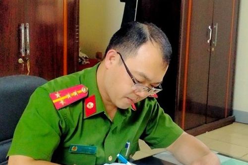 Đại úy công an tiêu biểu trong học và làm theo lời Bác