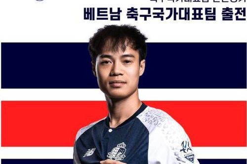 CLB Seoul E-Land chúc mừng Văn Toàn và tuyển Việt Nam