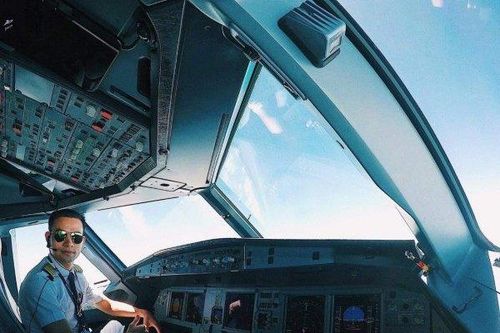 Cơ trưởng Trung Minh quyết định chuyển qua đầu quân bay cho một hãng hàng không quốc tế