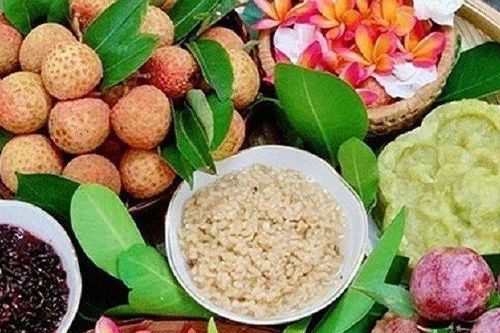 Văn khấn Tết Đoan Ngọ 2023 theo sách Văn khấn toàn tập