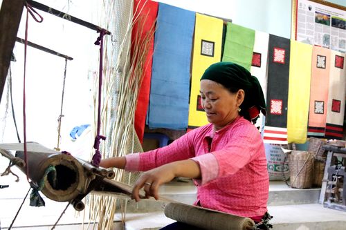 Phát triển con người vì mục tiêu chấn hưng văn hóa (Bài 1): Khơi dậy khát vọng cống hiến từ 'sức mạnh mềm'