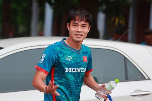 Nam Định và nhiều CLB V.League muốn sở hữu Văn Toàn