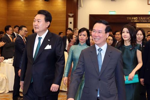 Chủ tịch nước và Phu nhân chủ trì tiệc chiêu đãi Tổng thống Hàn Quốc