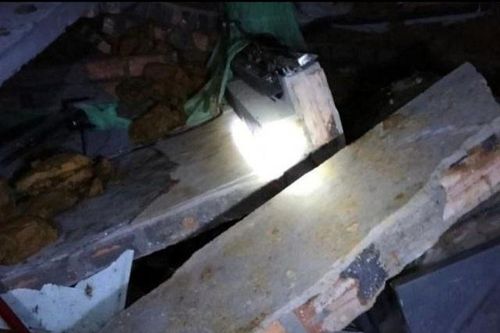 Bắc Kạn: Sạt lở đất vùi căn nhà, cháu bé 6 tuổi tử vong thương tâm