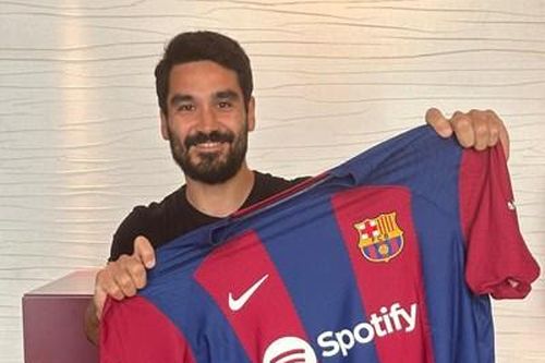 Chuyển nhượng bóng đá: Barca chiêu mộ thành công đội trưởng của Man City
