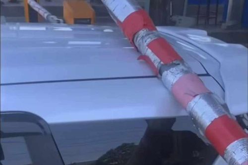BOT Xa lộ Hà Nội lên tiếng về việc ô tô đụng thanh chắn bị bắt đền 200 triệu đồng