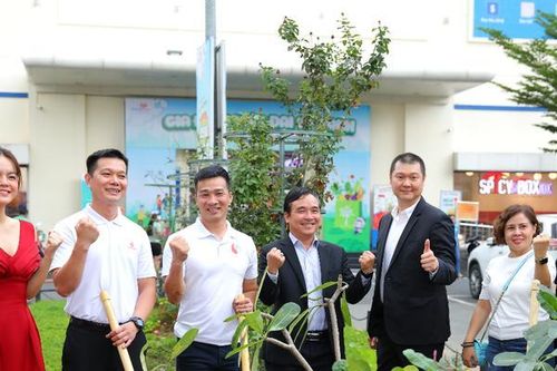 OMO và Saigon Co.op khuyến khích người dùng mua sắm xanh để phủ xanh cánh rừng Việt Nam