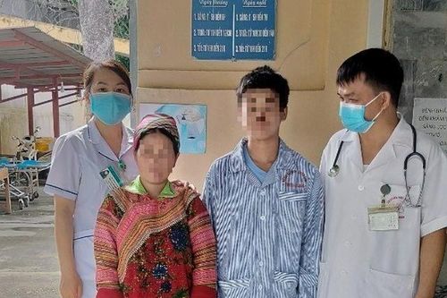 24 ngày căng thẳng, bác sĩ cứu bệnh nhân uốn ván nặng thoát khỏi tử thần