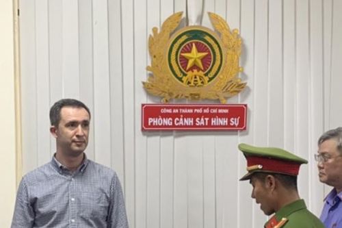 Bắt ông trùm ngoại quốc điều hành 6 công ty cho vay nặng lãi
