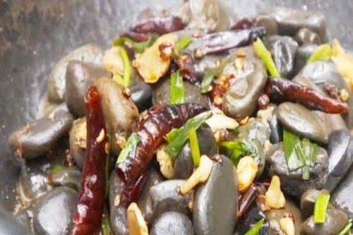 Món 'mầm đá' ngoài đời thực, chỉ ngắm không dám ăn vẫn đắt hàng