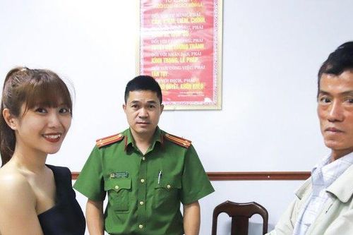 Lâm Đồng: Trao trả số tiền cho chủ nhân do lỗi thao tác tại cây ATM