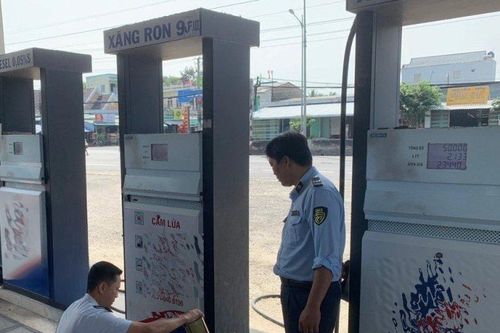 Lại phát hiện xăng RON 95-III không đạt chất lượng