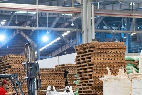Hơn 200.000 lao động mất việc làm do doanh nghiệp thiếu đơn hàng