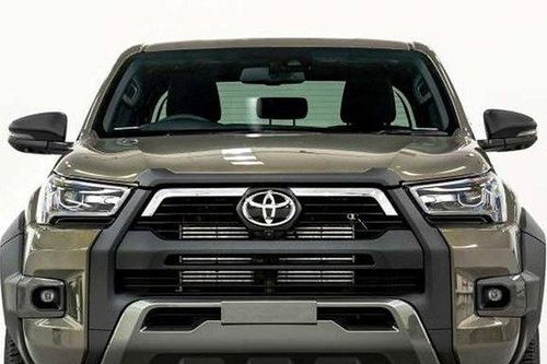 Toyota Hilux có thêm tùy chọn động cơ mild-hybird