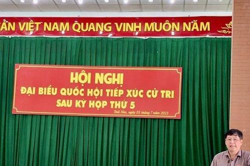 Đại biểu Quốc hội Trần Công Phàn tiếp xúc cử tri tại Bình Dương