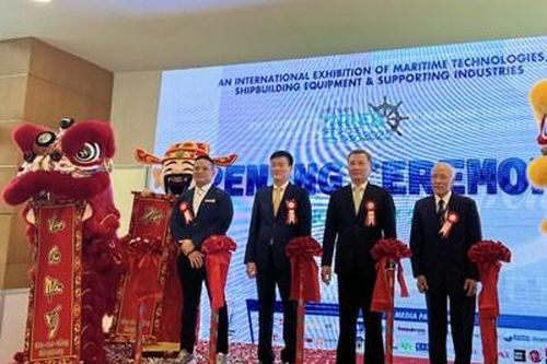 Khai mạc triển lãm thiết bị máy móc hàng hải và đóng tàu Việt Nam