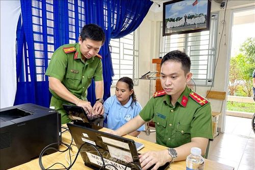 Cấp căn cước công dân cho 186 nhân khẩu đặc biệt tại TP Hồ Chí Minh