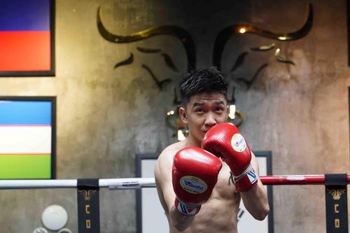 Võ sĩ Việt Nam đấu tay đấm số 1 Trung Quốc giành suất tranh đai WBO