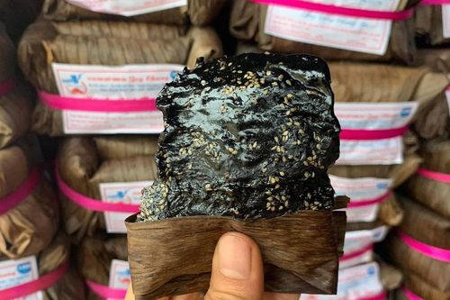 Dẻo thơm bánh gai đặc sản tiến vua nức tiếng xứ Thanh
