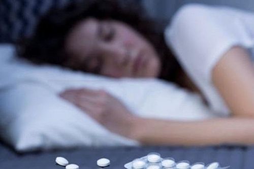 Điều gì sẽ xảy ra với cơ thể nếu uống cùng lúc 100 viên thuốc ngủ?